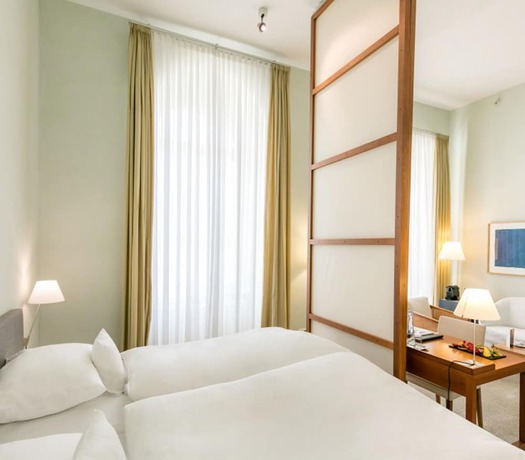 Imagen de la habitación del Hotel Schloss Neuhardenberg. Foto 4