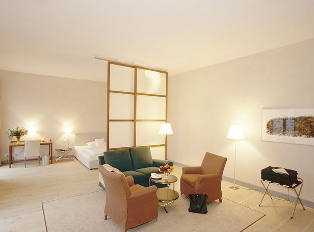 Imagen de la habitación del Hotel Schloss Neuhardenberg. Foto 9