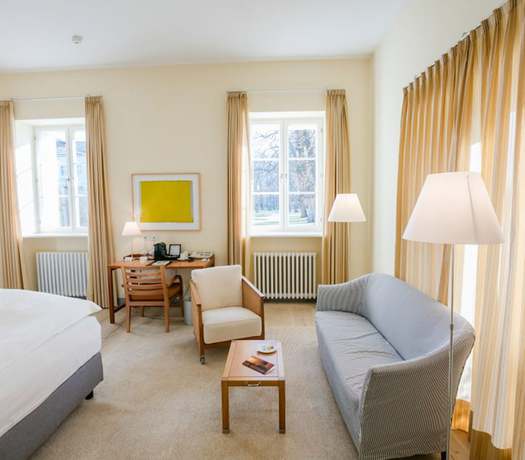 Imagen de la habitación del Hotel Schloss Neuhardenberg. Foto 11