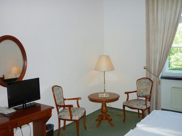 Imagen de la habitación del Hotel Schloss Spyker. Foto 17