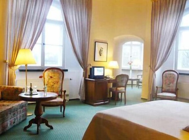 Imagen de la habitación del Hotel Schloss Spyker. Foto 18