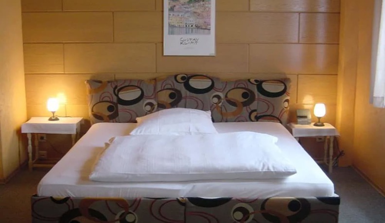 Imagen de la habitación del Hotel Schmidt. Foto 17