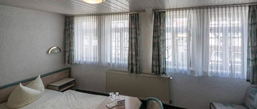 Imagen de la habitación del Hotel Schneider. Foto 10