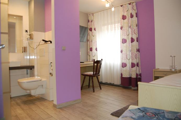 Imagen de la habitación del Hotel Schneider. Foto 12
