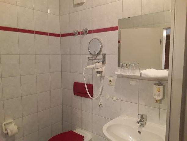 Imagen de la habitación del Hotel Sch&ouml;ne Aussicht. Foto 7