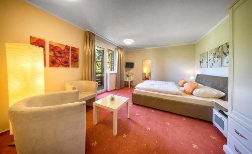 Imagen de la habitación del Hotel Sch&ouml;neck Garni. Foto 10