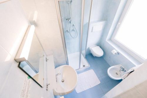 Imagen de la habitación del Hotel Sch&ouml;nwies. Foto 10