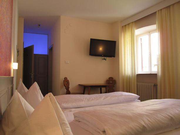 Imagen de la habitación del Hotel Schuster. Foto 15