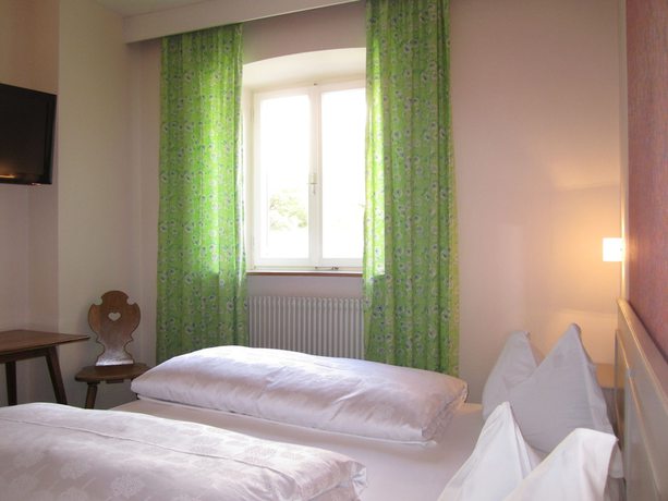 Imagen de la habitación del Hotel Schuster. Foto 16