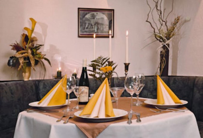 Imagen del bar/restaurante del Hotel Sch&uuml;tzenhaus. Foto 3
