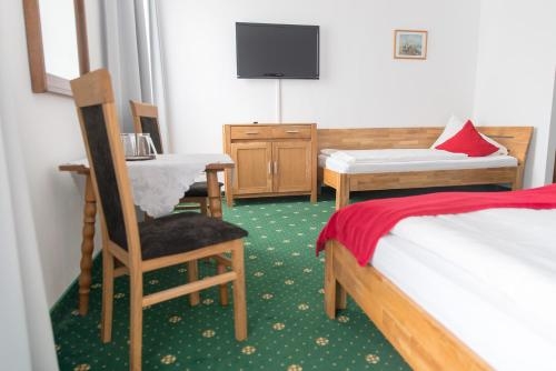Imagen de la habitación del Hotel Schwabenwirt. Foto 9
