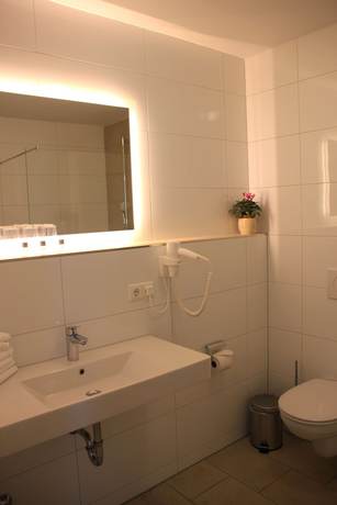 Imagen de la habitación del Hotel Schwabenwirt. Foto 12