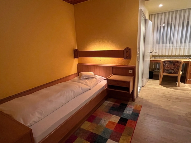 Imagen de la habitación del Hotel Schwan, Rastatt. Foto 9