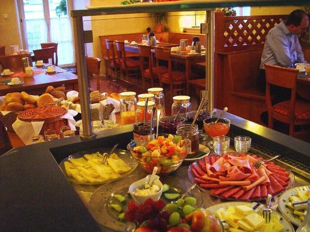 Imagen del bar/restaurante del Hotel Schwarzacher Hof. Foto 5