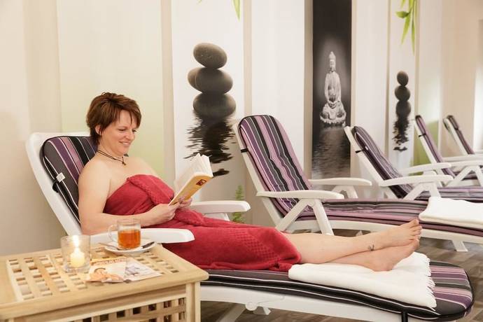 Imagen de la piscina del Hotel Schwarzbachtal Hideaway. Foto 16