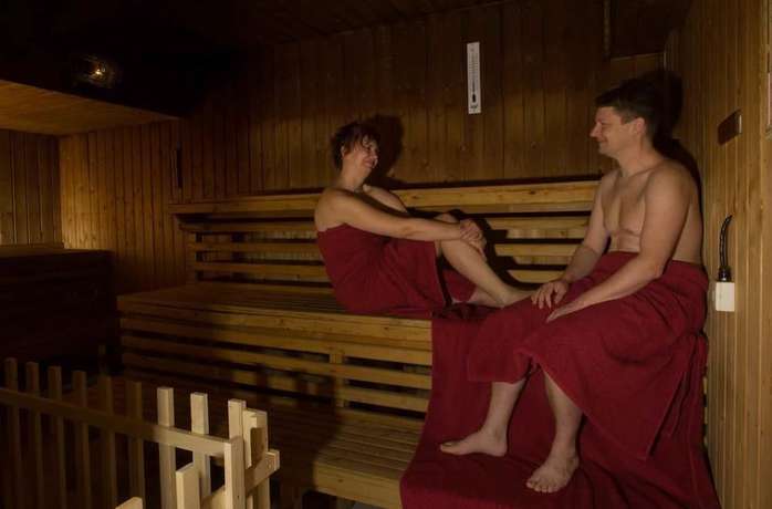 Imagen de la piscina del Hotel Schwarzbachtal Hideaway. Foto 18