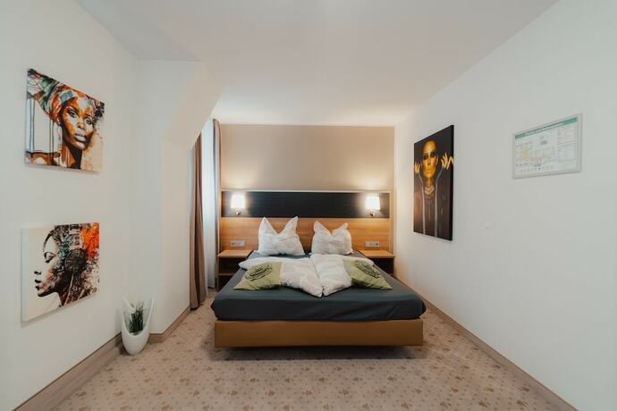 Imagen de la habitación del Hotel Schwarzes Kreuz. Foto 17