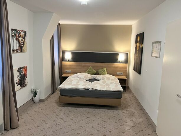 Imagen de la habitación del Hotel Schwarzes Kreuz. Foto 19
