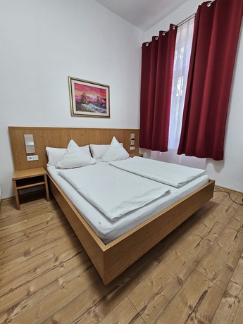 Imagen de la habitación del Hotel Schwert, Kehl. Foto 6