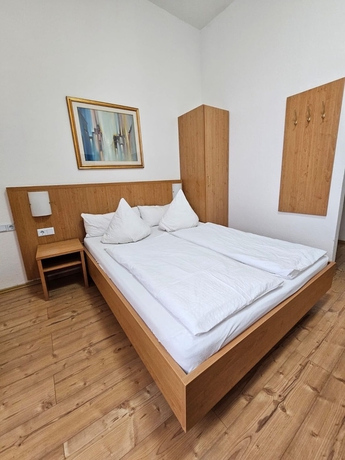 Imagen de la habitación del Hotel Schwert, Kehl. Foto 7