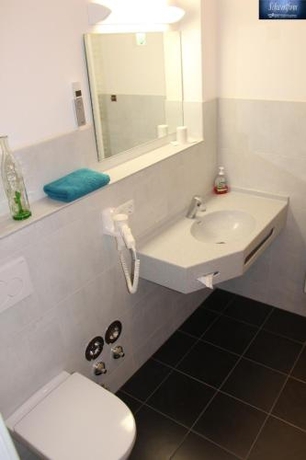 Imagen de la habitación del Hotel Schwertfirm. Foto 6