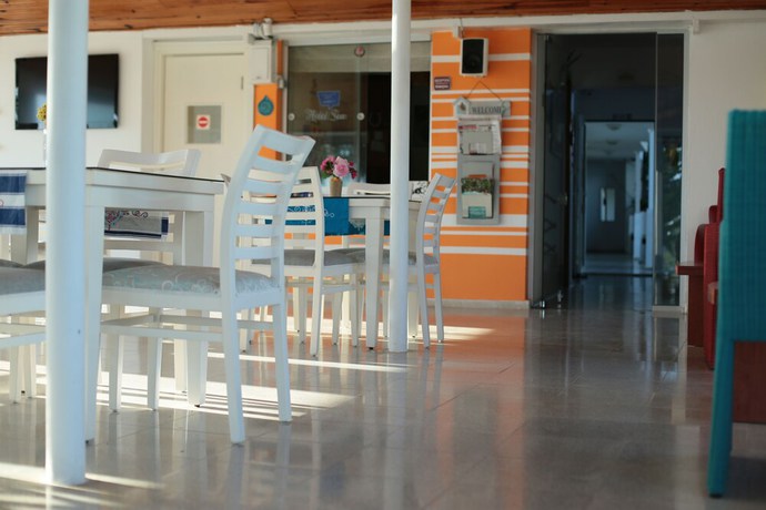 Imagen de los interiores del Hotel Sea. Foto 8