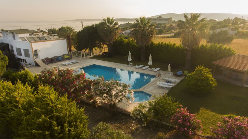 Imagen de la piscina del Hotel Sea. Foto 9
