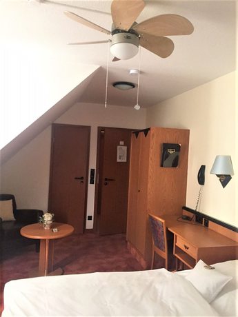 Imagen de la habitación del Hotel Seebach. Foto 5