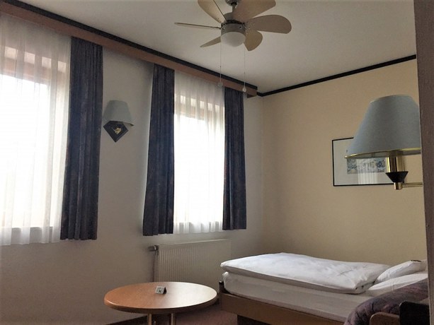 Imagen de la habitación del Hotel Seebach. Foto 19