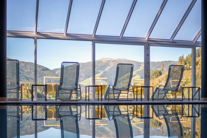 Imagen de la piscina del Hotel Seehof, Cortina d'Ampezzo . Foto 15