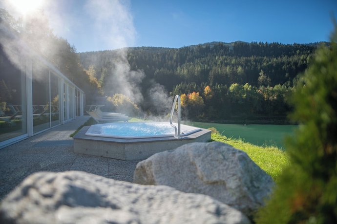 Imagen de la piscina del Hotel Seehof, Cortina d'Ampezzo . Foto 16
