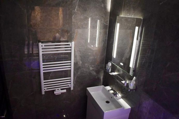 Imagen de la habitación del Hotel Sej Sandzak. Foto 5