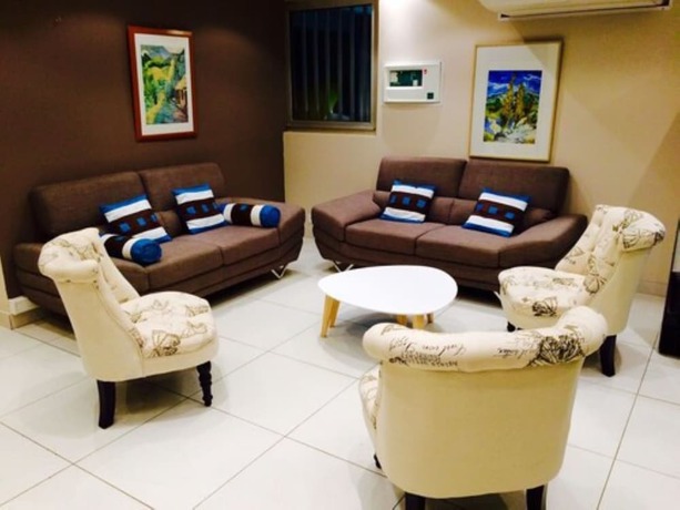 Imagen del bar/restaurante del Hotel Select. Foto 3