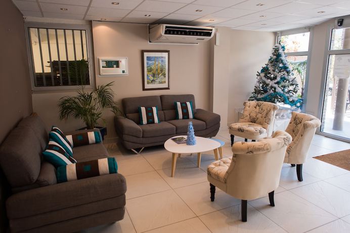 Imagen del bar/restaurante del Hotel Select. Foto 6