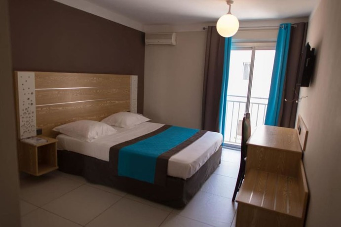 Imagen de la habitación del Hotel Select. Foto 15