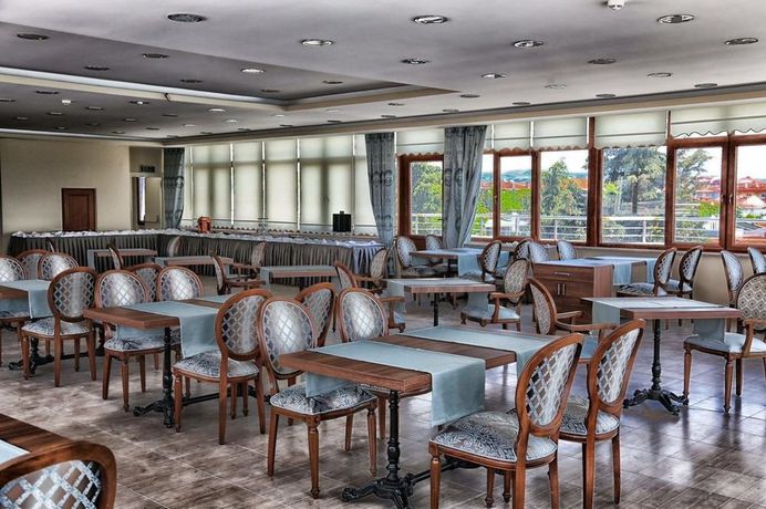 Imagen de los exteriores del Hotel Selimpasa Konagi. Foto 9