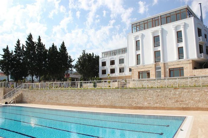 Imagen de los exteriores del Hotel Selimpasa Konagi. Foto 13