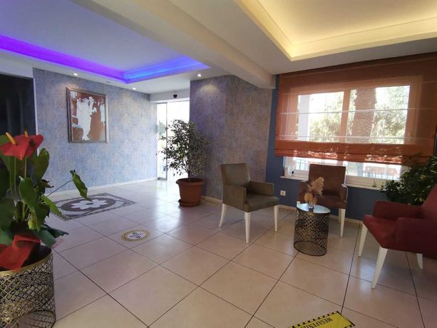 Imagen de los interiores del Hotel Seril 2. Foto 17
