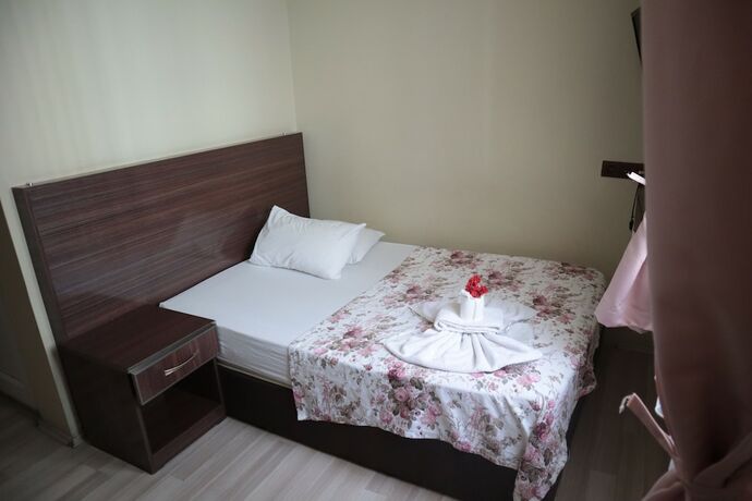 Imagen de la habitación del Hotel Serkan. Foto 7