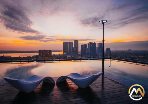 Imagen general del Hotel Serviced Apartments Top One Infinity Pool with View of 360 Degree. Foto 7