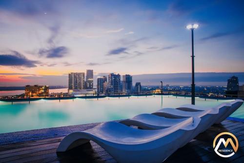 Imagen general del Hotel Serviced Condo Unique Infinity Pool with Mekong River View. Foto 1