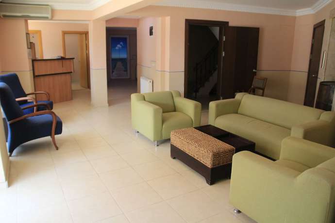 Imagen de los interiores del Hotel SevturInn. Foto 18