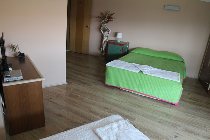 Imagen de la habitación del Hotel SevturInn. Foto 7