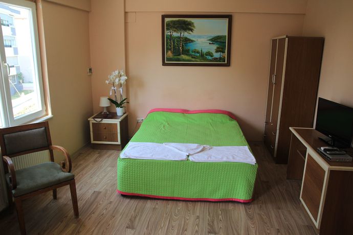 Imagen de la habitación del Hotel SevturInn. Foto 12
