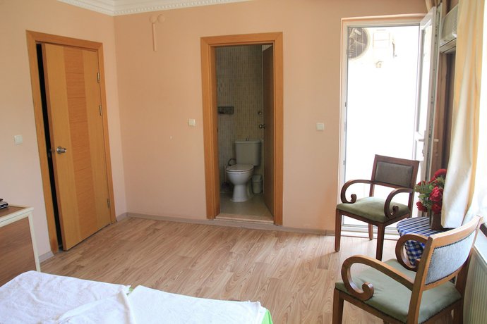 Imagen de la habitación del Hotel SevturInn. Foto 14