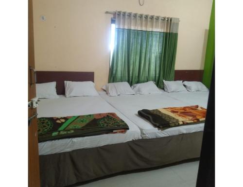 Imagen general del Hotel Shree, Somnath. Foto 3