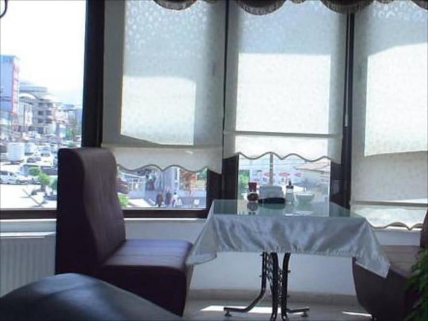 Imagen del bar/restaurante del Hotel Side. Foto 5