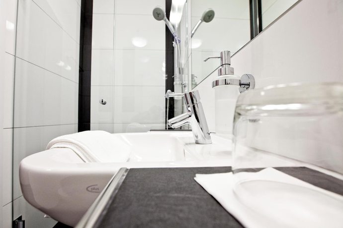 Imagen de la habitación del Hotel Siebenschl&auml;fer. Foto 13