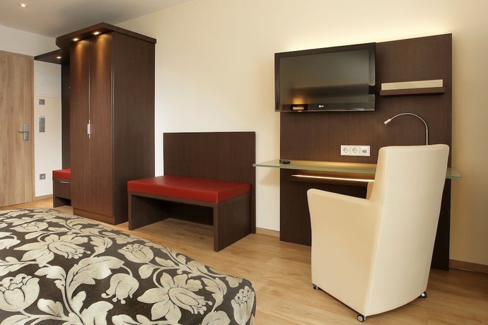 Imagen de la habitación del Hotel Simonshof Wolfsburg. Foto 2