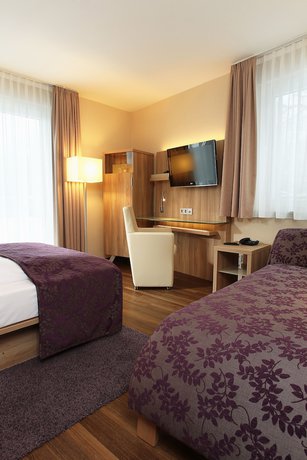 Imagen de la habitación del Hotel Simonshof Wolfsburg. Foto 5